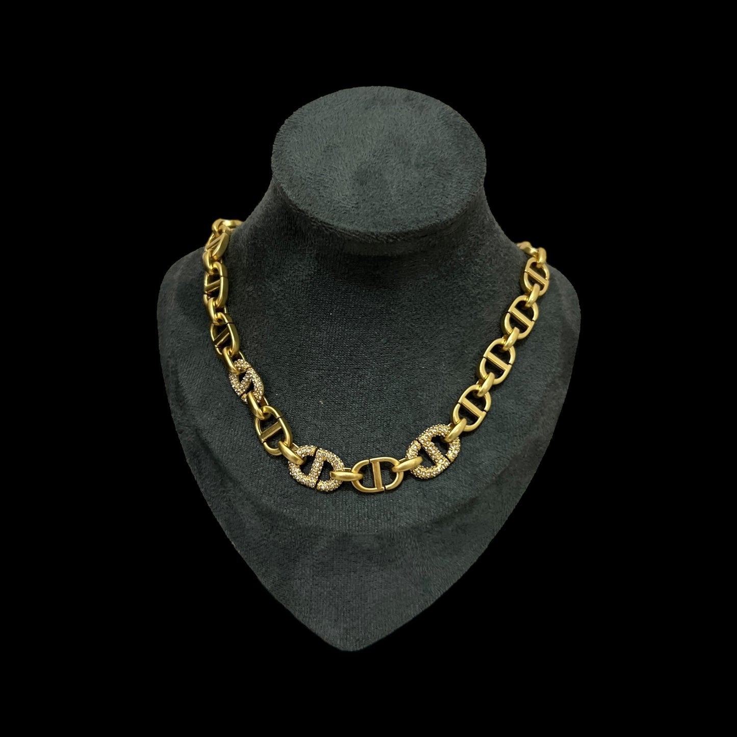 Collar CD old gold con cristales
