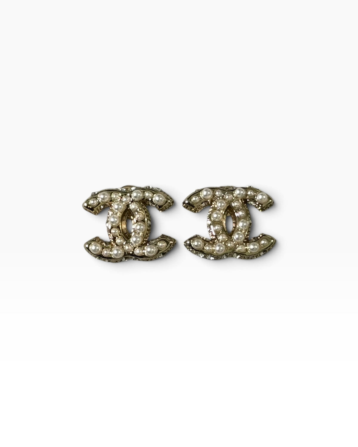 Aretes CC pequeños