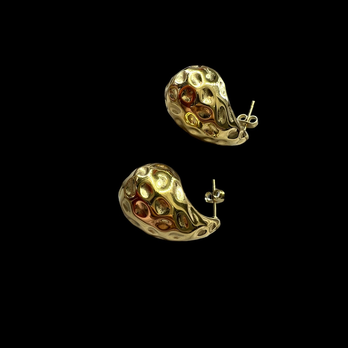 Aretes de gota con textura