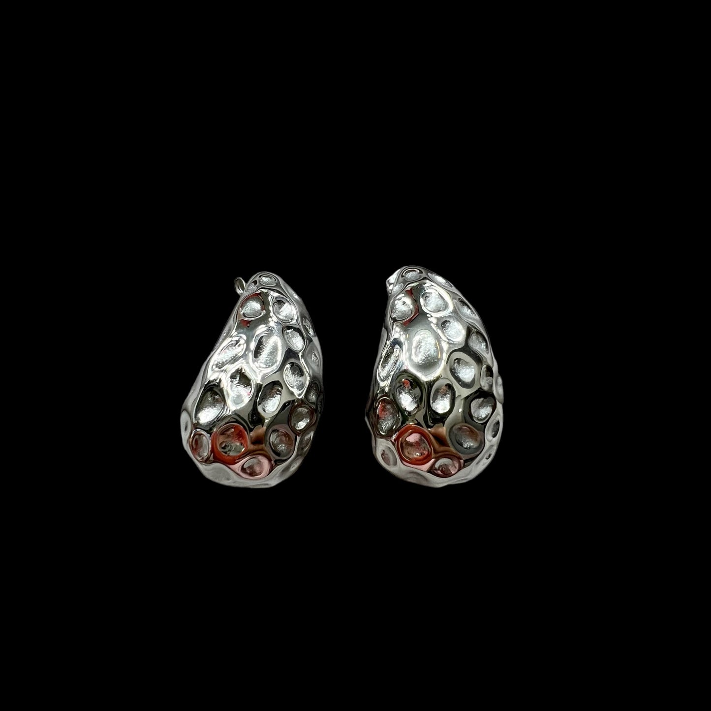 Aretes de gota con textura