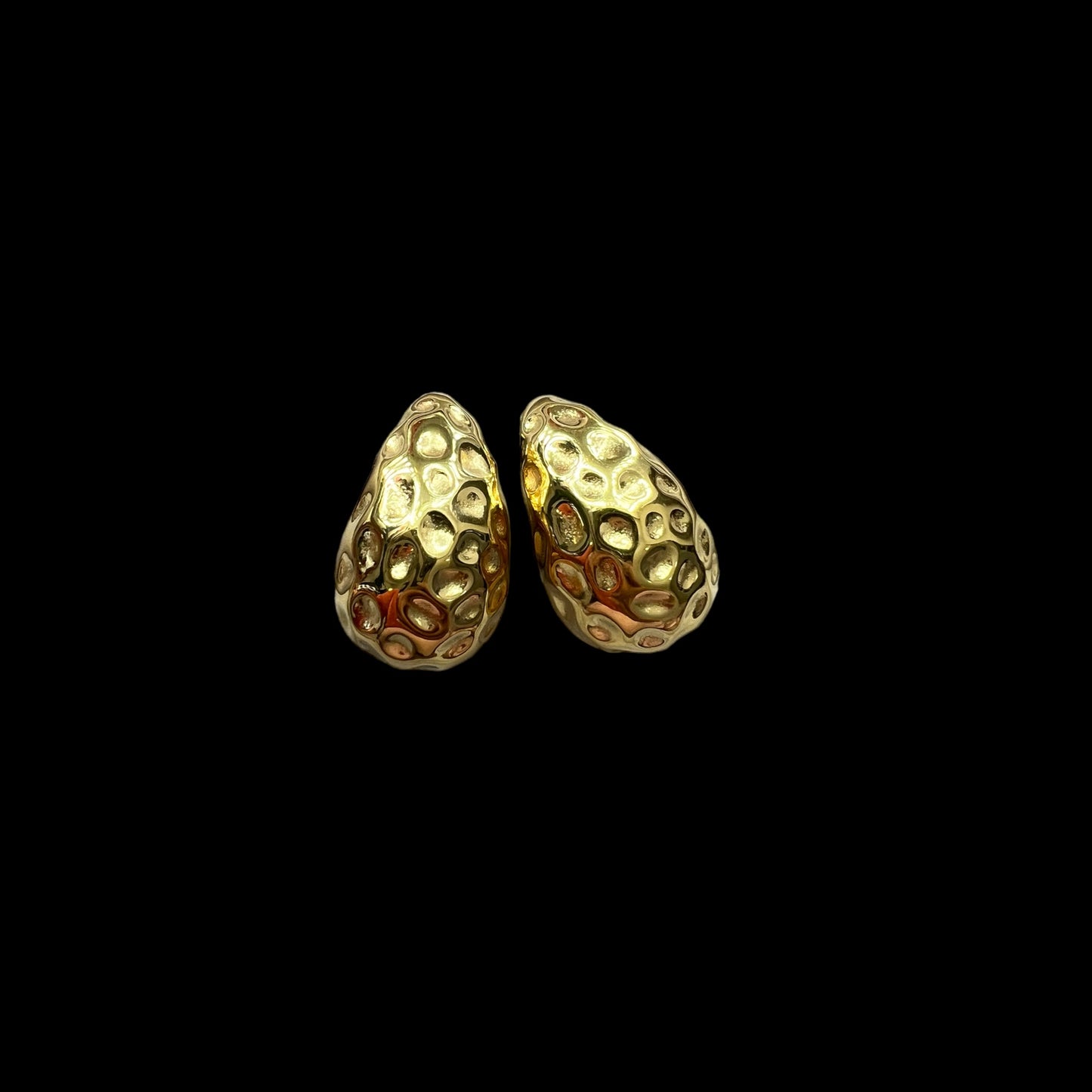 Aretes de gota con textura