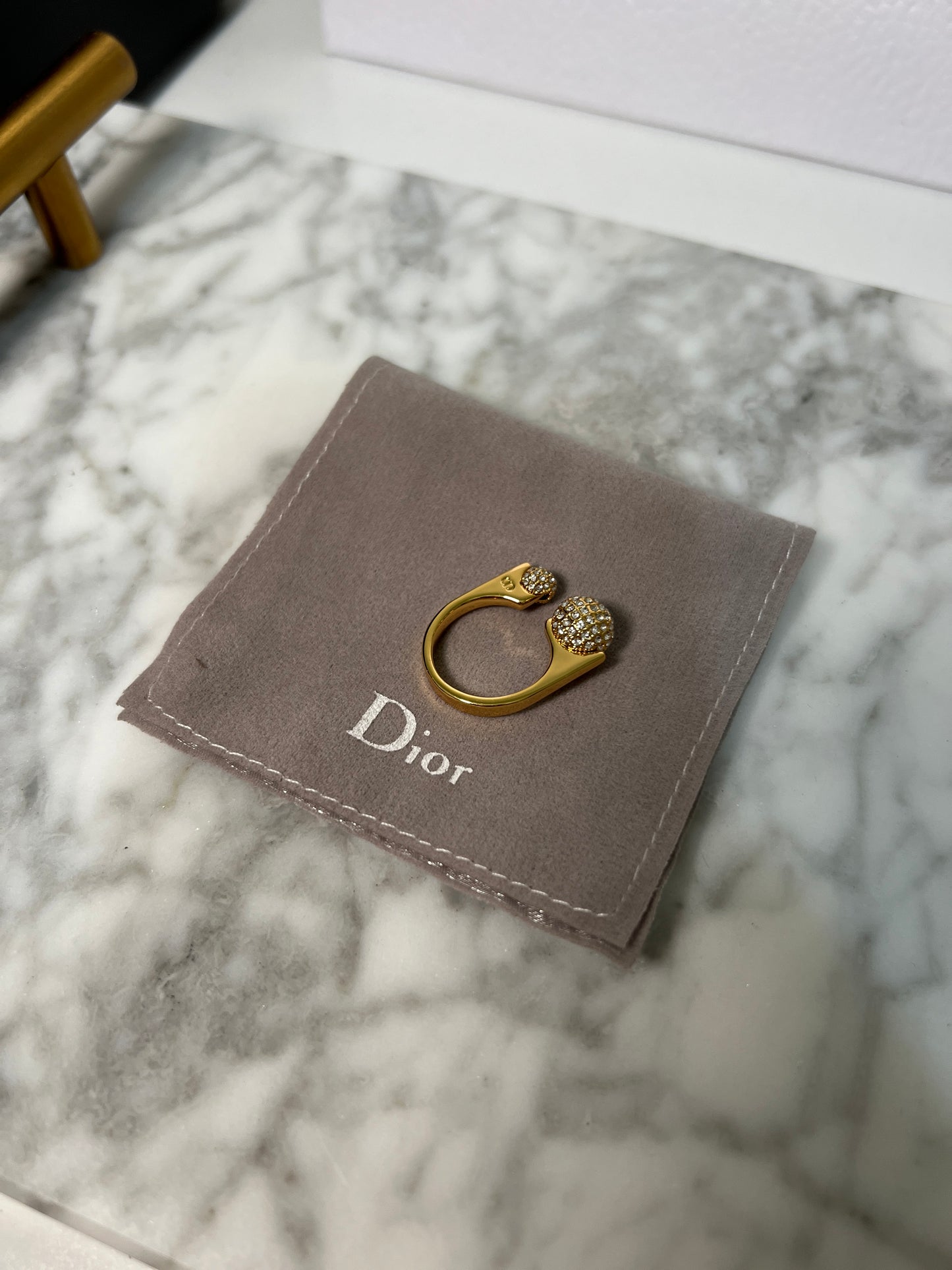 Anillo Dior cristales